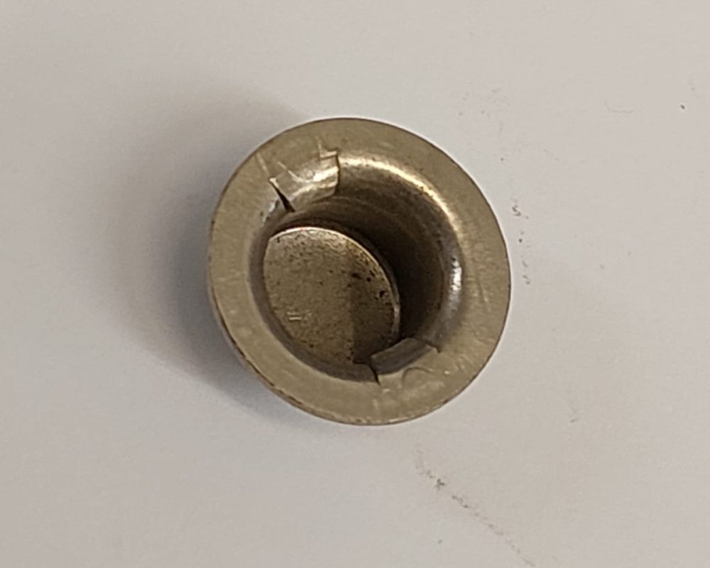 PUSHNUT WASHER RB 658825
