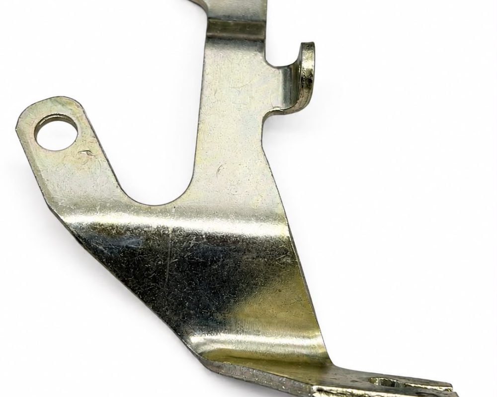 BRACKET ASSY GOVERNOR 4 CYC