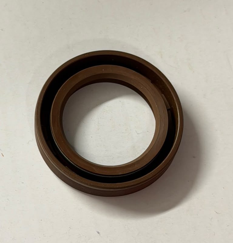 OIL SEAL 32 X 47 X8